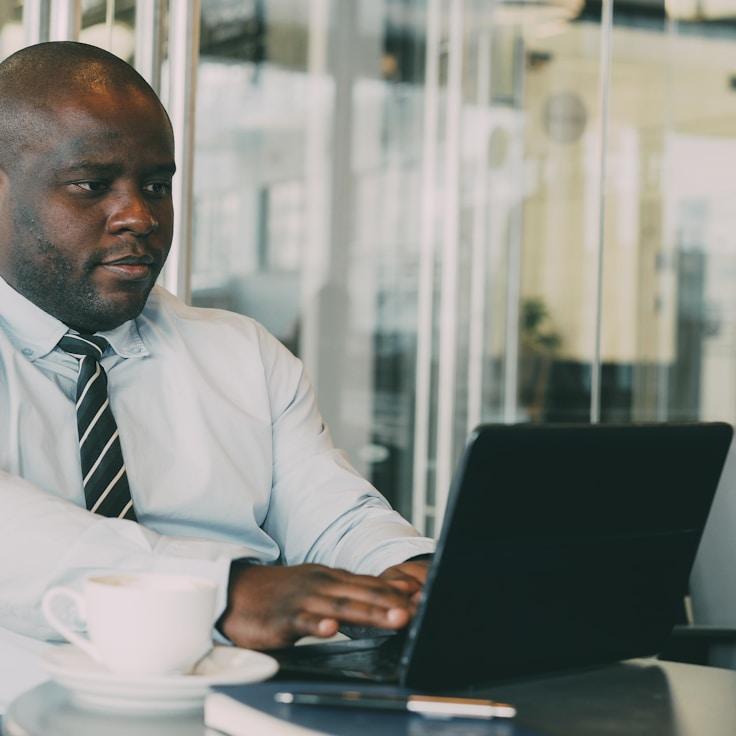 Collaborative mobile app development workflow